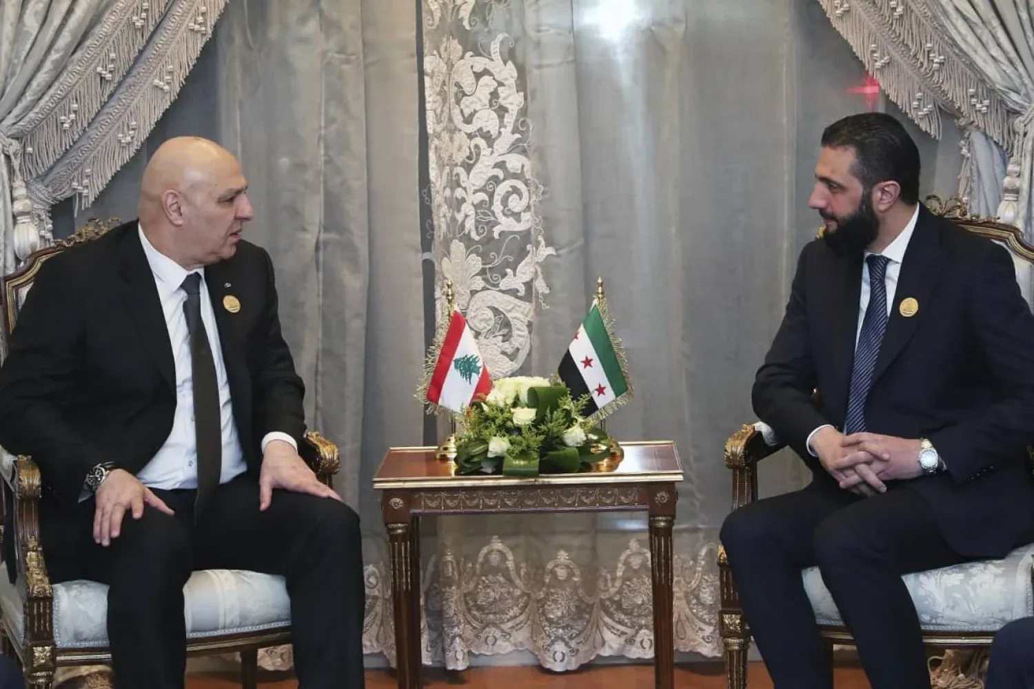 الرئيس اللبناني يربط بين رفع العقوبات عن سوريا وعودة اللاجئين: "الظروف تغيّرت وعلى المجتمع الدولي التحرّك"