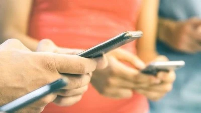 تفـاصيـل التعـرفة الجـديدة لرسـوم جمـركة الهـواتف المـحمـولة