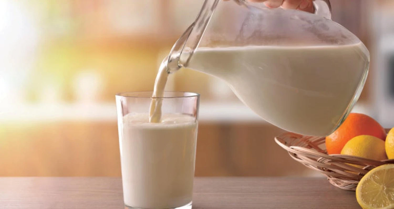 فوائـد صحـية متعـددة لشرب الحليب في الصباح