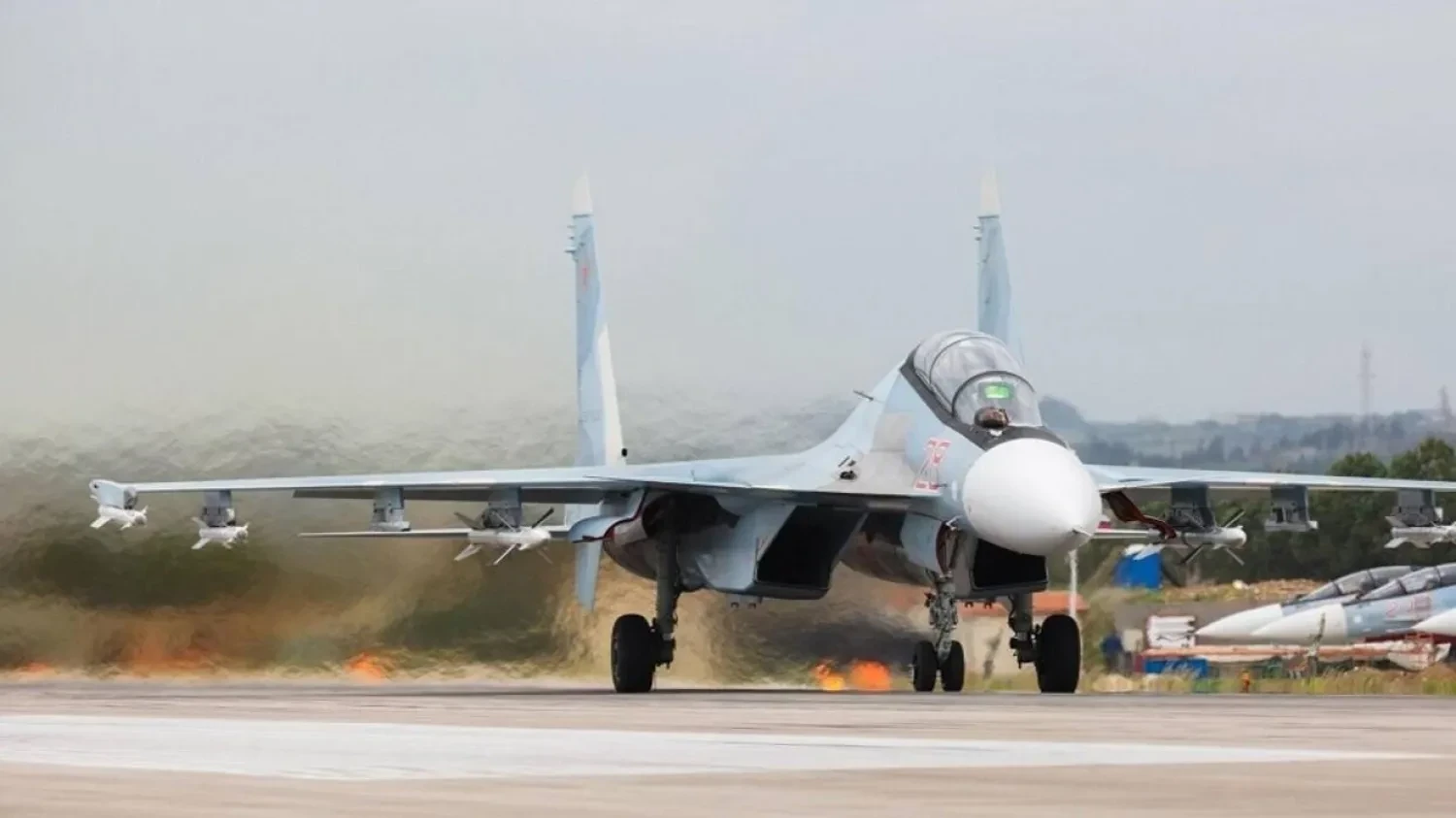 قـوة من الأمـن العـام تـداهـم قـاعدة حمـيمـيم الروسـية وتعـتقـل ضـباطاً سوريين