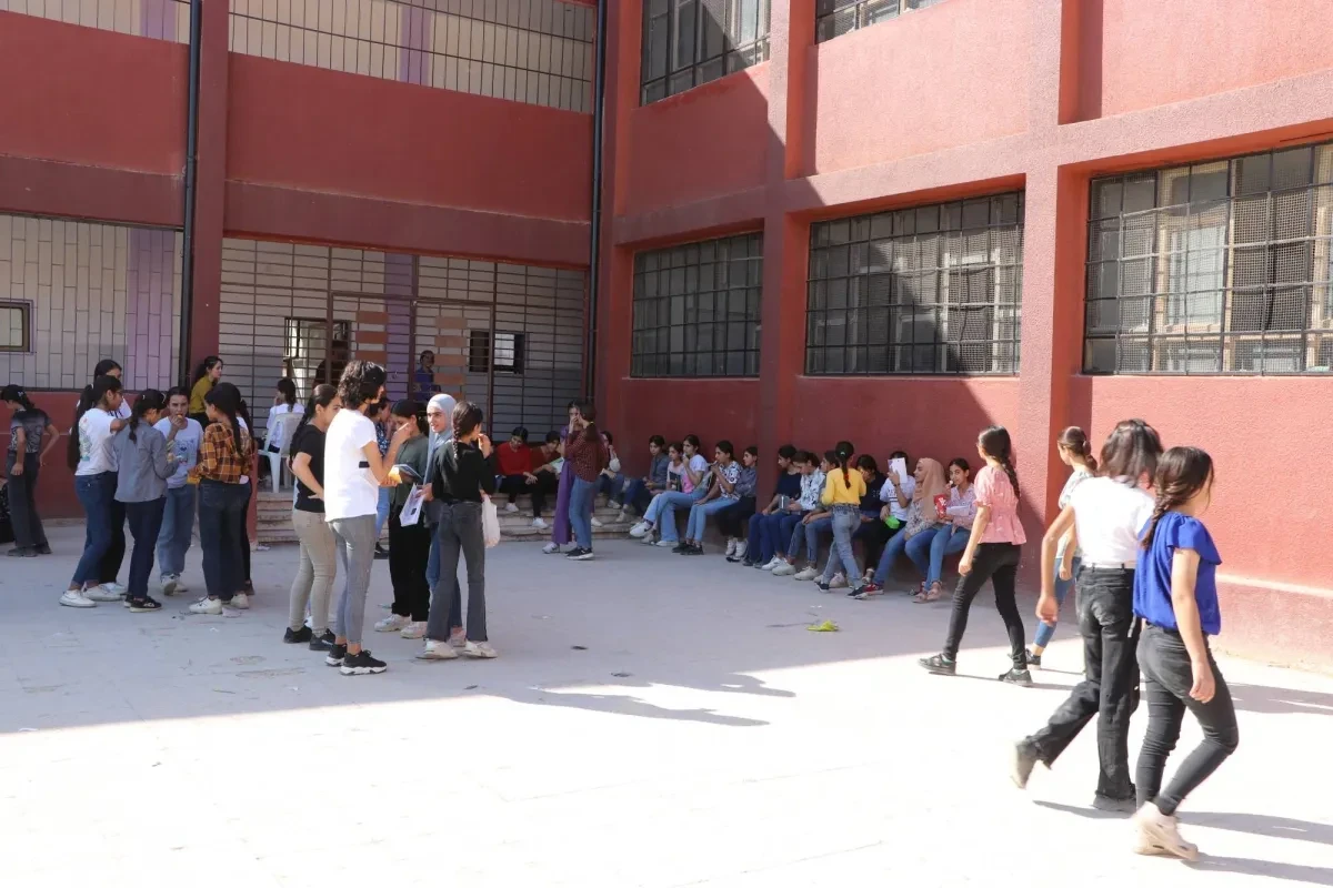 بدء التسجيل لامتحانات الثانوية في مناطق "قسد" بإشراف مشترك مع الحكومة السورية