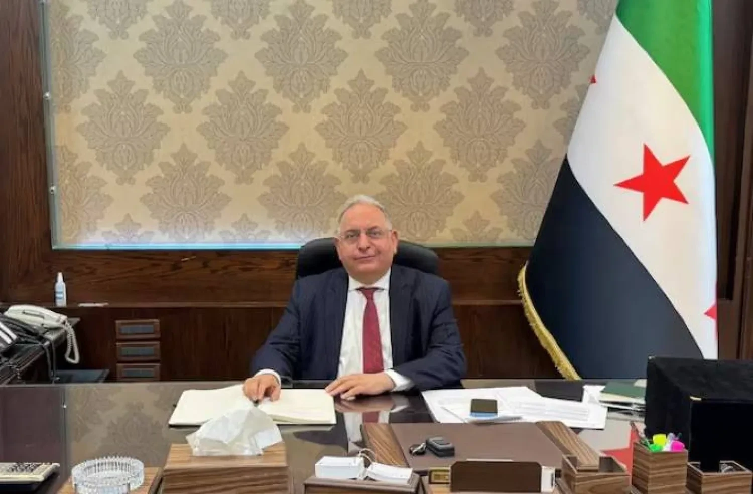 زيادات جديدة مرتقبة على رواتب العاملين في قطاعات الصحة والتعليم بسوريا