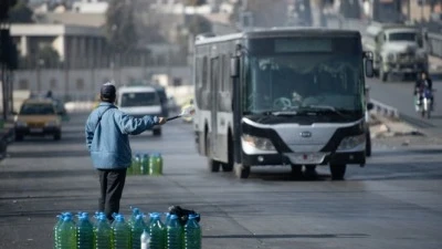 سوريا: إجراءات صارمة ضد تهريب المحروقات وتجارة البسطات العشوائية لضبط سوق الوقود