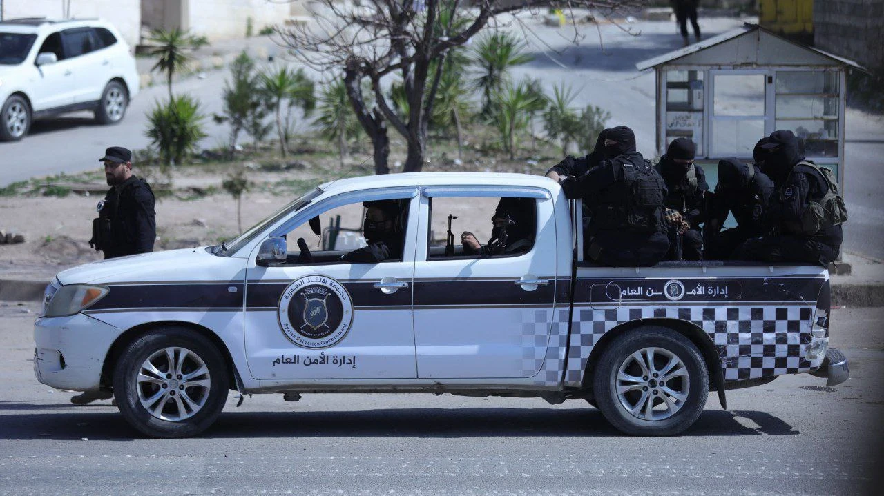 مشايخ ووجهاء اللاذقية يطالبون بمحاسبة المتورطين في أحداث الساحل ودعم الدولة