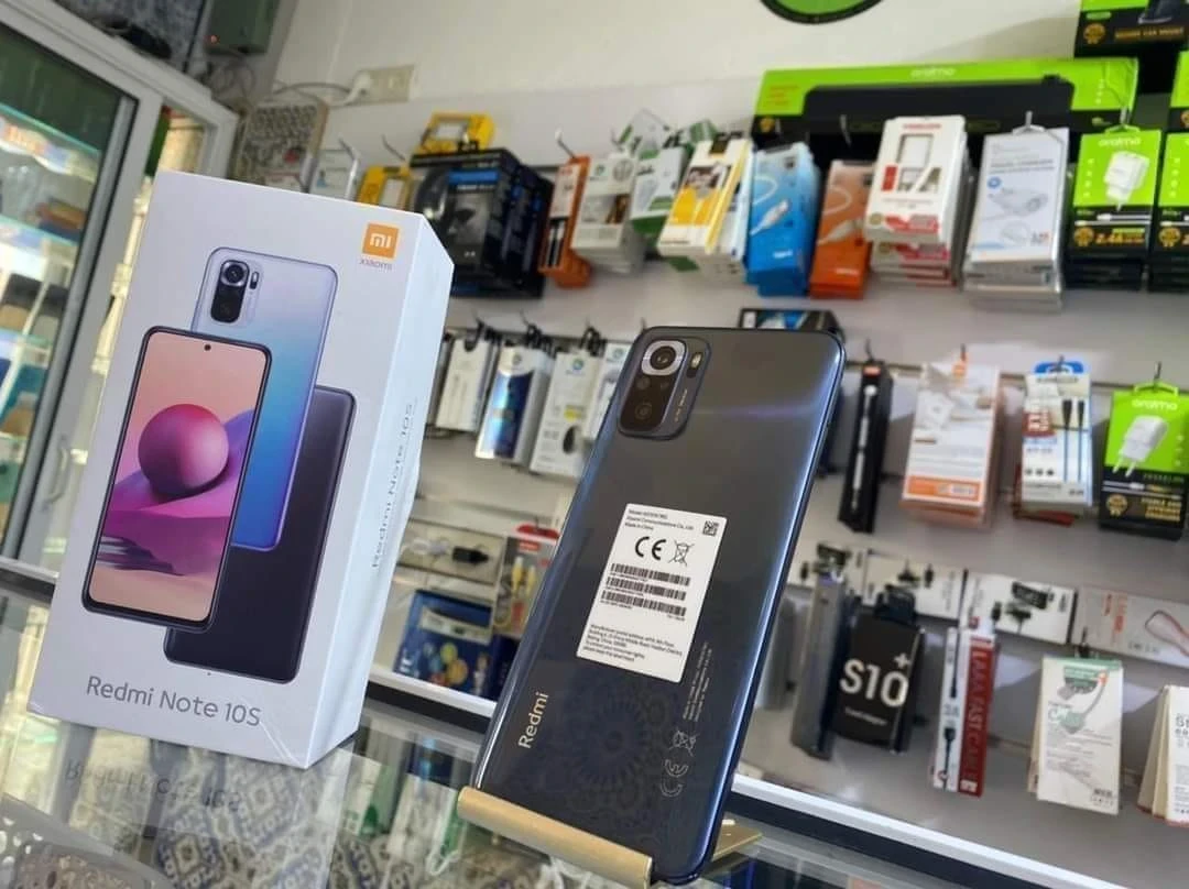 ارتفاع رسوم جمركة الموبايلات... والكشف عن المستفيد من هذه الأموال