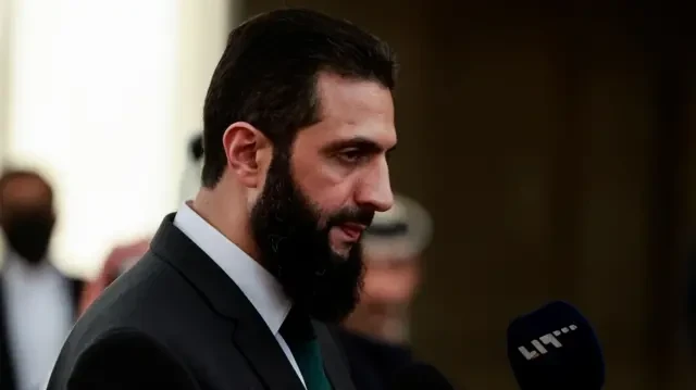 الشرع يلقي خطابًا تاريخيًا: "أشرقت شمس سوريا من جديد"