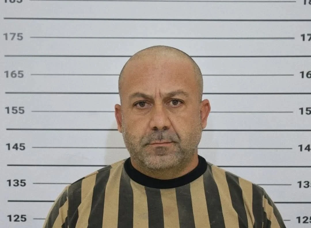 اعتقال أيهم يوسف بتهم جـ..ـرائم حرب في جبلة