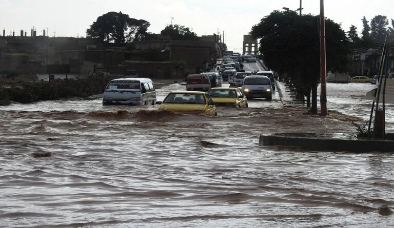 انهـيار البنية التحتية في سوريا: الأمطار الغزيرة تكـشف عن هشاشة الاستعدادات وتفشل المؤسسات في التصدي