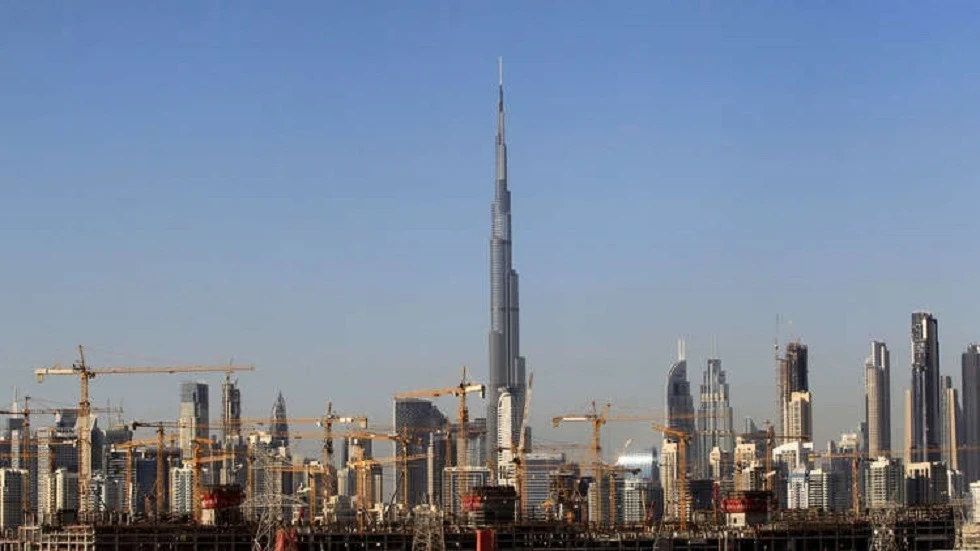 الامارات تعلن عن قرار مفاجئ وصارم يخص الوافدين