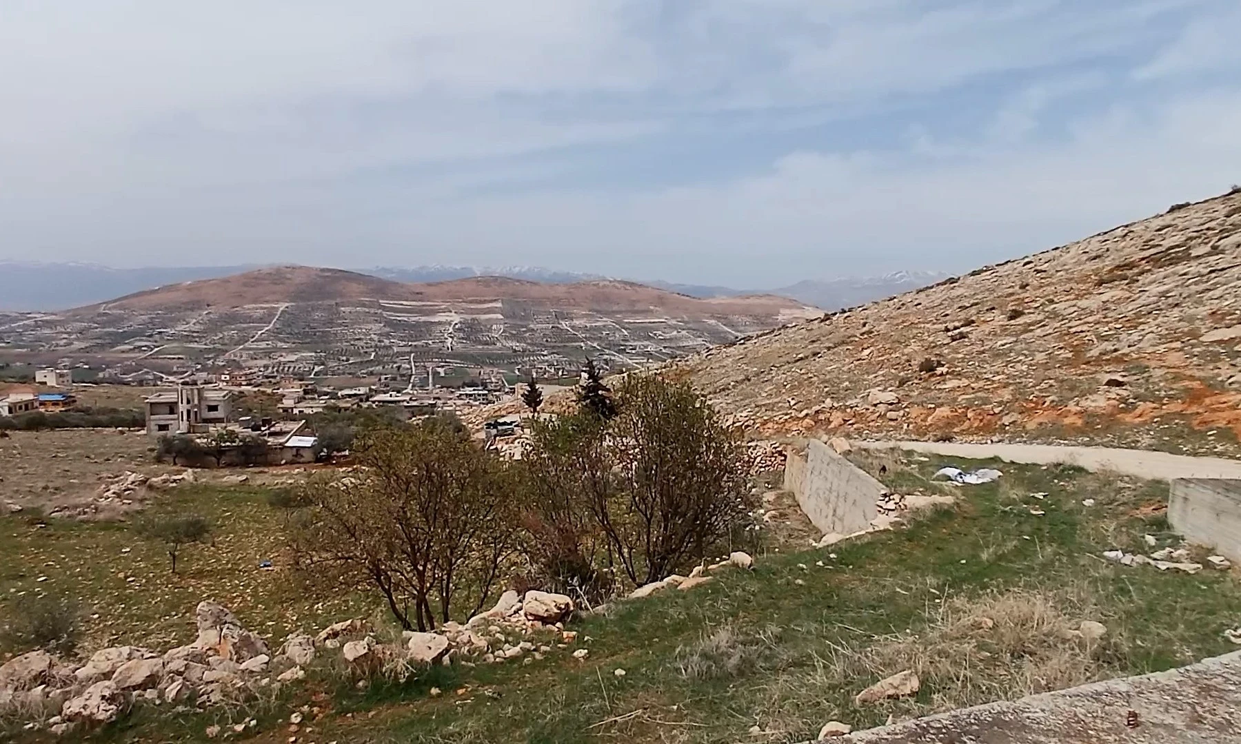 شبكات التهريب بين سوريا ولبنان مستمرة رغم التغيرات السياسية