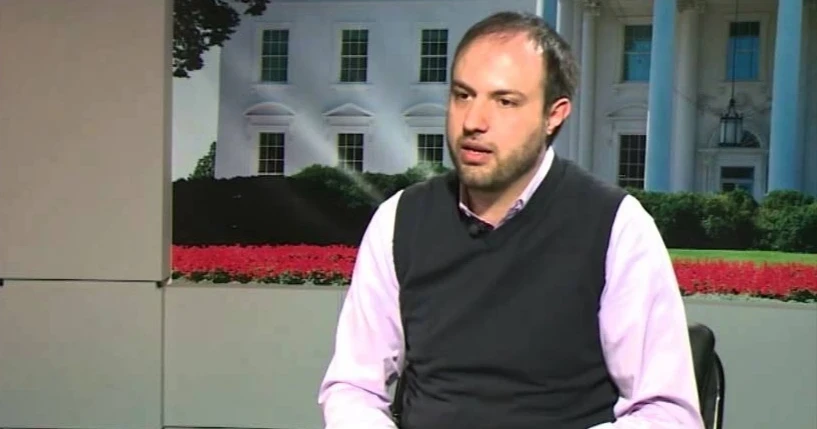 محمد غانم: مسؤولون داخل الإدارة الأميركية يعرقلون رفع العقوبات عن سوريا رغم قرار الرئيس