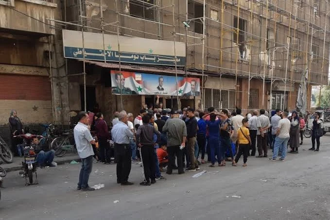 ارتـفـاع الاستـ.ـقالات بسـبب تـدني الأجـور وتـدهـور المـسـتوى المعـيشي