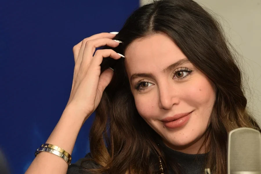 ممثلة السورية مرام علي تفاجئ جمهورها بفيديو لاخلاقي مع يامن الحجلي... فيديو