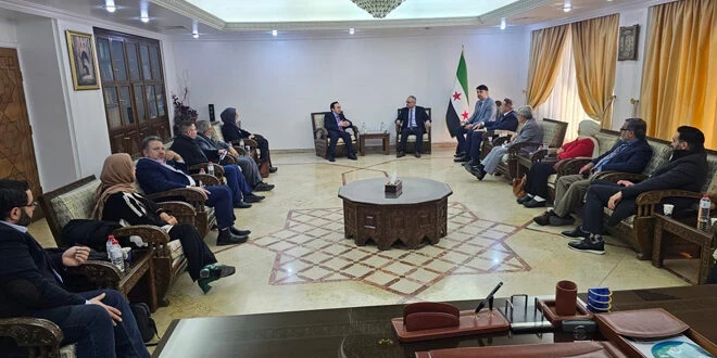 وزير التعليم العالي يبـحث مع وفـد من الجـالية السورية بأمريكا واقـع الجامـعات بعد التحـرير