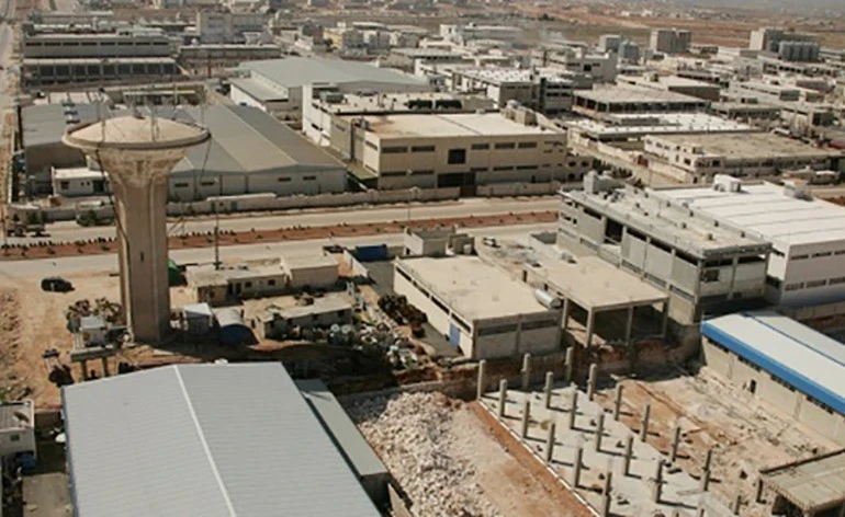 الاقتصاد تحدد أسعار بيع المقاسم في المدن الصناعية السورية بالدولار