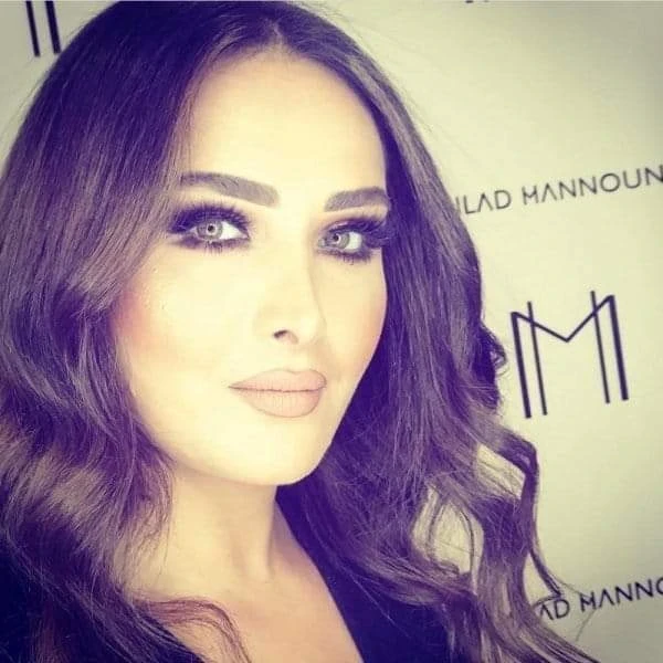 قمر خلف تكشف عن حقائق خاصة في حياتها