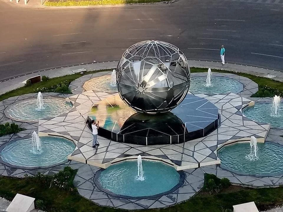 إعادة افتتاح ساحة السبع بحرات في دمشق بتصميم جديد ومعلقون يسخرون نحن 'جوعانين'