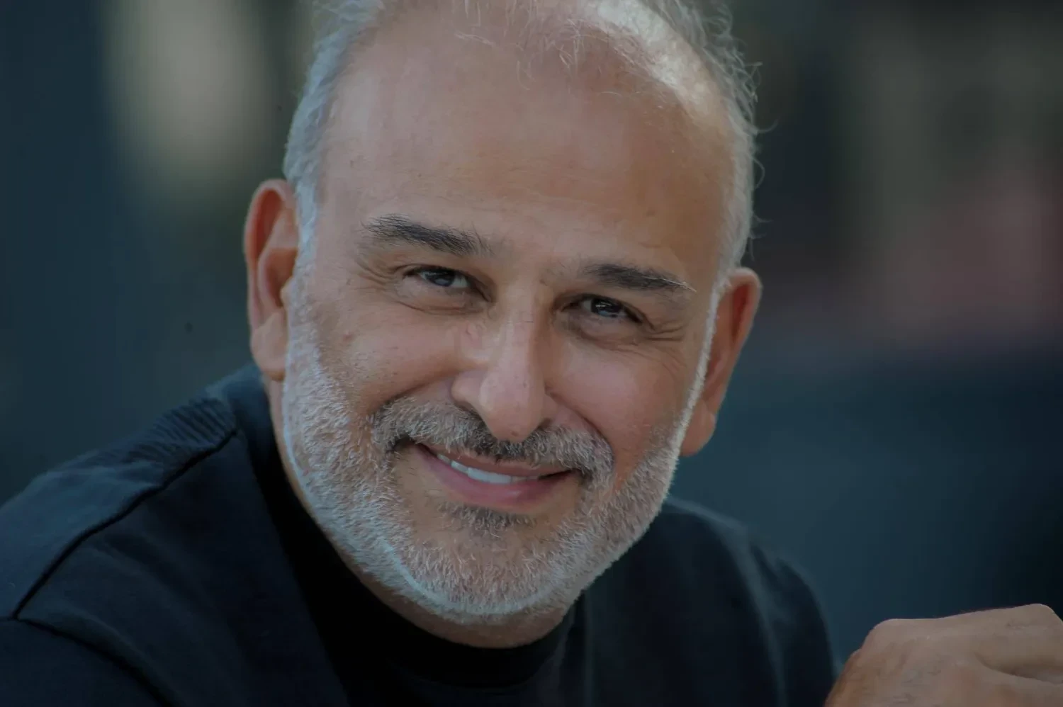 كيـف عـلق الفـنان جـمال سـليمان على أنـباء ترشـحه لرئـاسـة سوريا؟