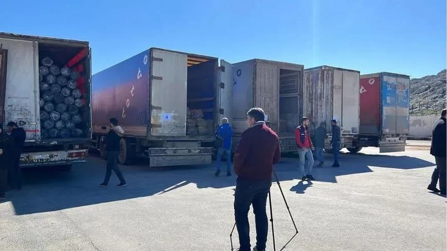 قافلة مساعدات طبية وإغاثية تصل سوريا