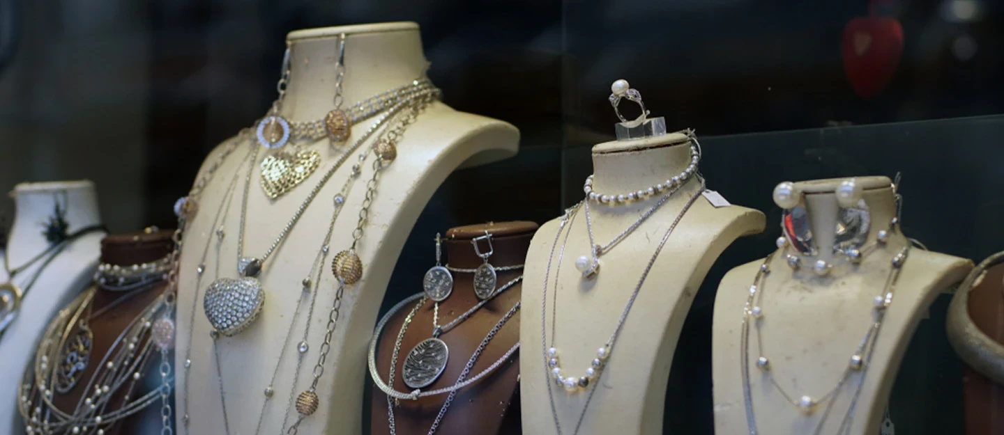 الفضة تبرز كخيار ادخار بديل في سوريا مع ارتفاع أسعار الذهب