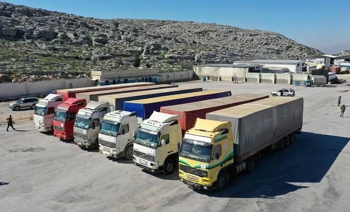 اتهـامـات للنـظـام السوري بـتحـويـل مسـاعـدات الزلـزال الأمـميـة إلى السـوق المحـلية