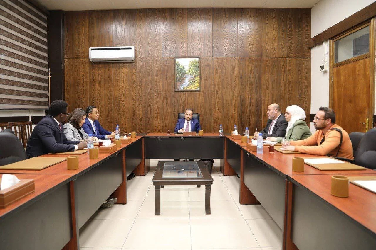 التربية تبحث تطوير برامج التغذية المدرسية بالتعاون مع برنامج الأغذية العالمي في دمشق