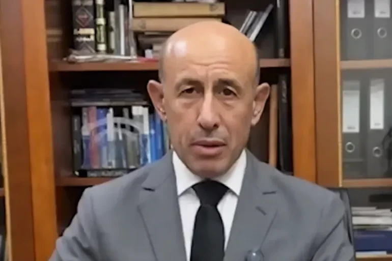 عريضة سورية تطالب ألمانيا بمراجعة لجوء القنصل المنشق زياد زهر الدين