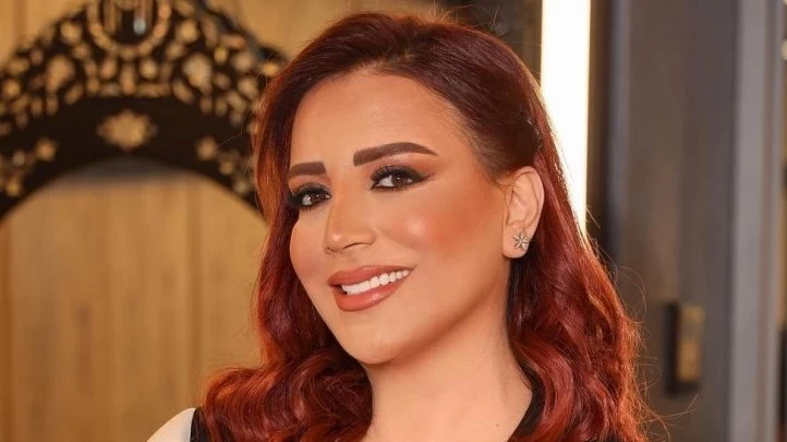 شكران مرتجى تنتـ.ـقد العرب لتعليقاتهم