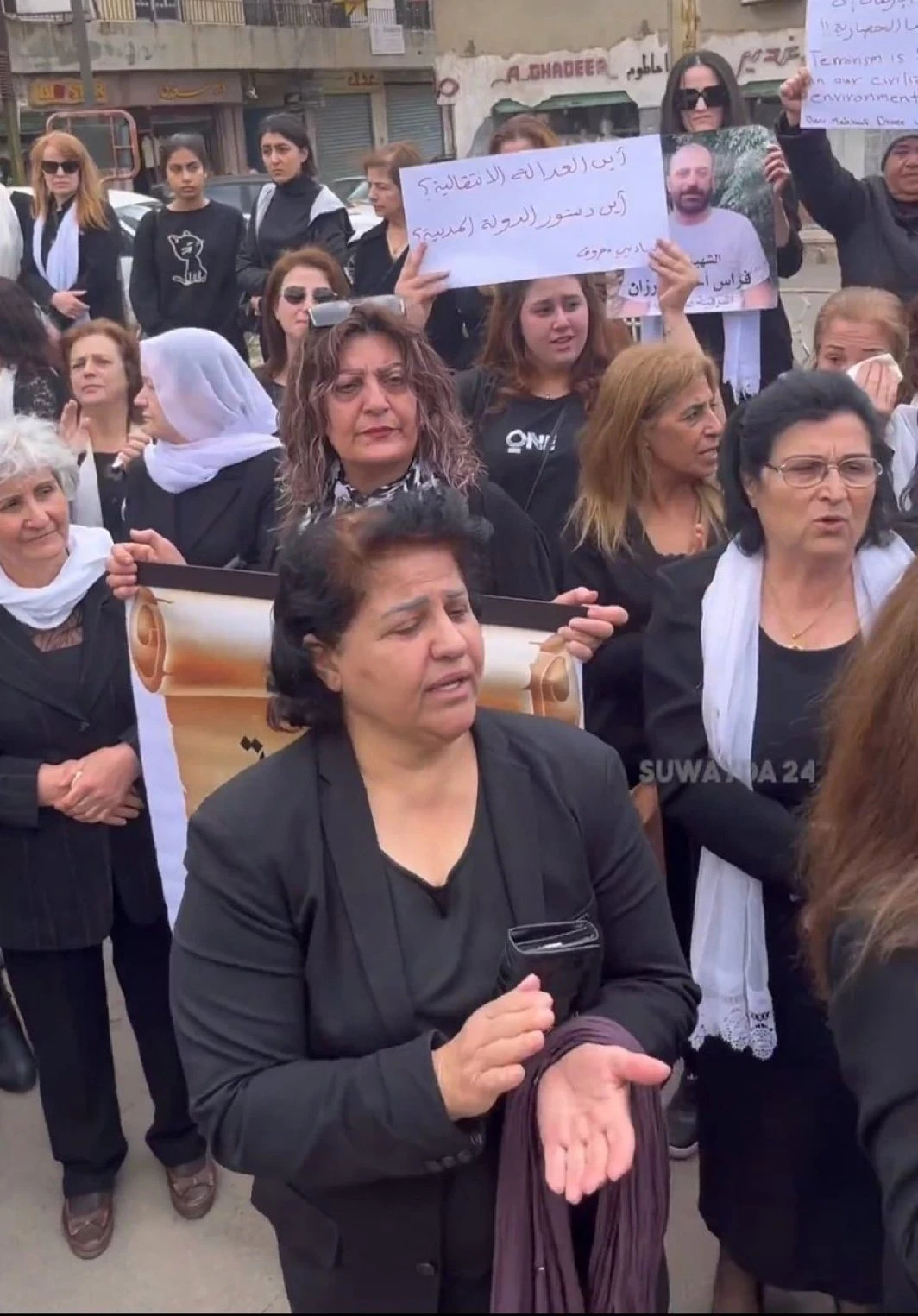 تصريح مثير للجدل: "المرأة غير المحجبة هي المعيار الحضاري!"