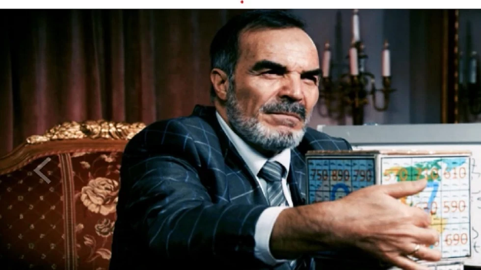 عالم رياضيات يكـشف تنبؤات تحدد مصير العالم