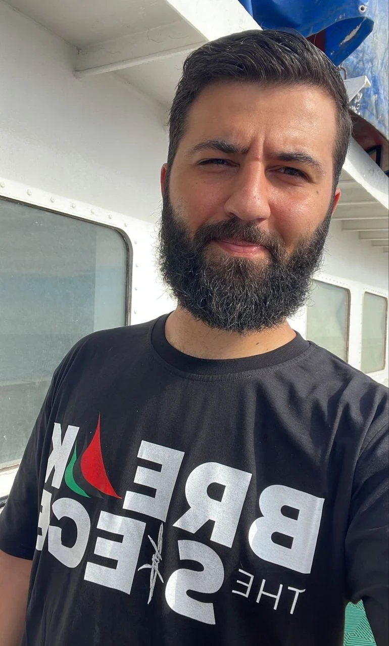 القوات الإسرائيلية تختطف ناشطي "أسطول الحرية" وتحتجز عبد الرحمن الدالاتي فجر اليوم