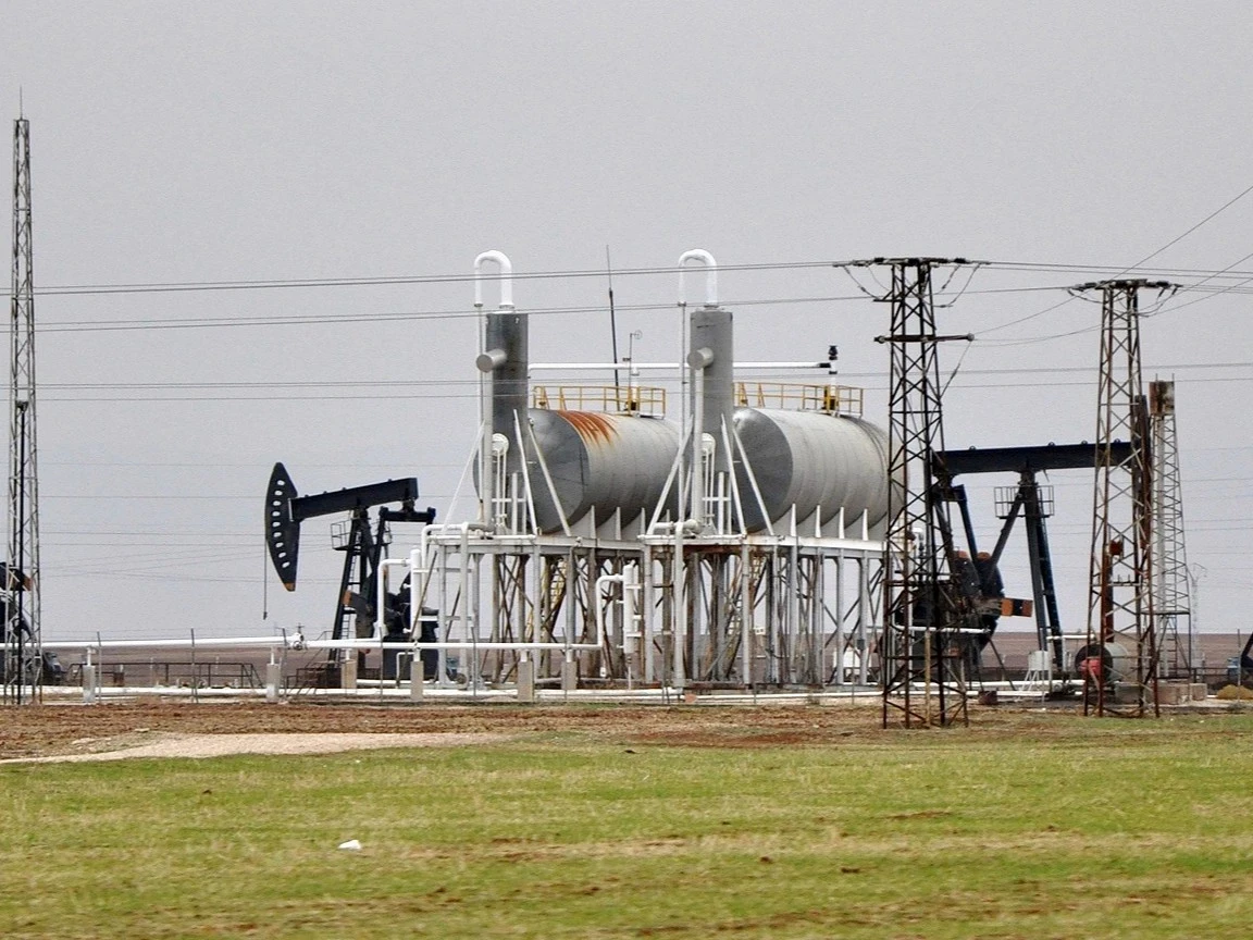 خطوة جديدة لتعزيز قطاع النفط السوري وتحقيق الاستقرار في الطاقة