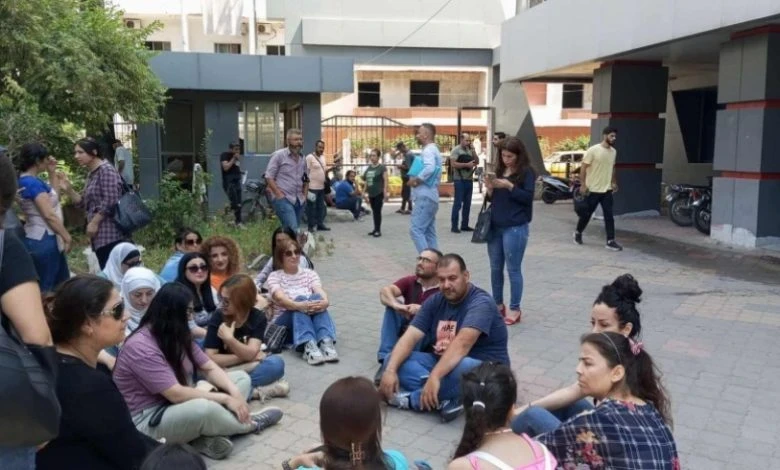 أحكام قضائية تمنع عودة منشقين عن مؤسسات النظام إلى وظائفهم