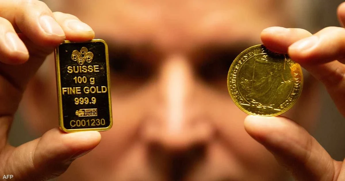 الذهب يحافظ على مكاسبه فوق 4000 دولار للأونصة