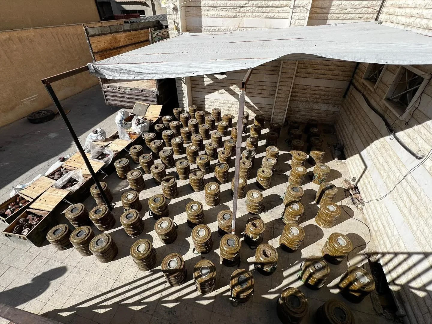 اكتشاف شحنة ألغـ...ـام في ريف دمشق قبل تهـ..ـريبها إلى لبنان