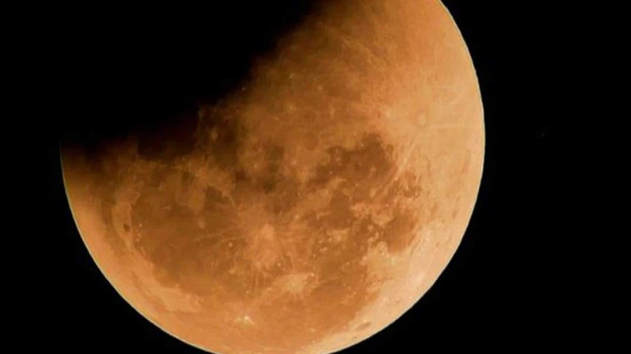 خسوف شبه ظلي يصاحب بدر رمضان يوم الاثنين