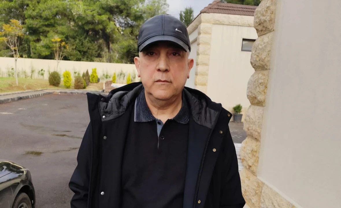 عاطف نجيب حـ.ـا.ول الحصول على شهادة ز..ور لتـ.ـفـادي العقـ.ـو بة قبل القـ.ـبض عليه