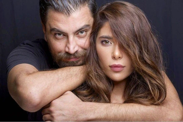 معتصم النهار وزوجته يُعلنان عودتهما بعبارة "ورجعنا نكيد الحساد"