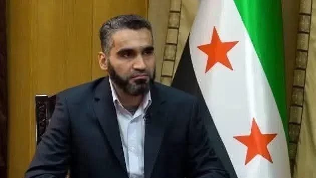 أول وزير في سوريا يغادر منصبه والناس تدعوا له بالخير!