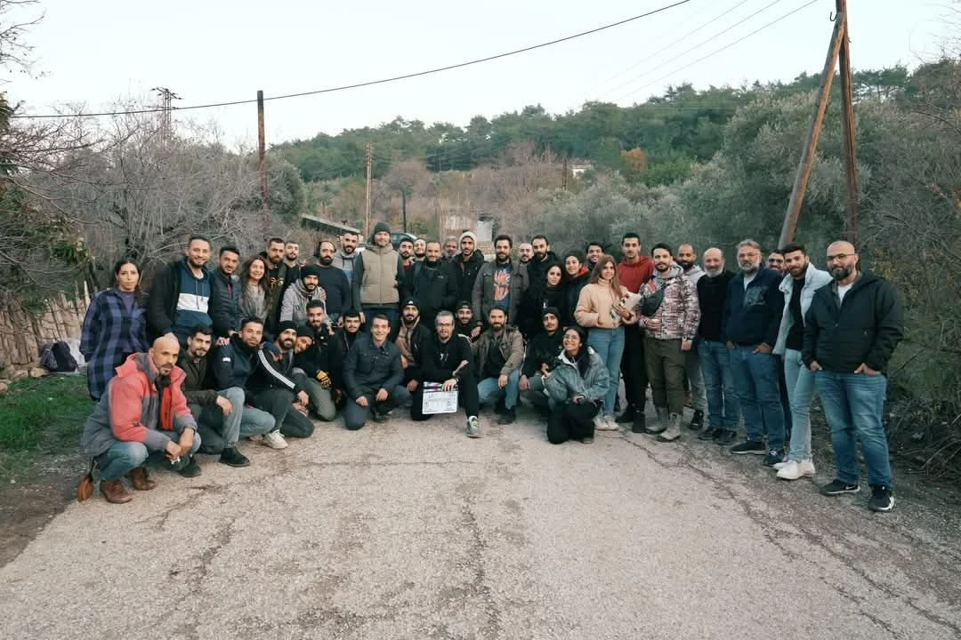 الليث حجو يشارك صورة من كواليس مسلسل 'البطل' ويعلق: 'بنكهة الحرية'