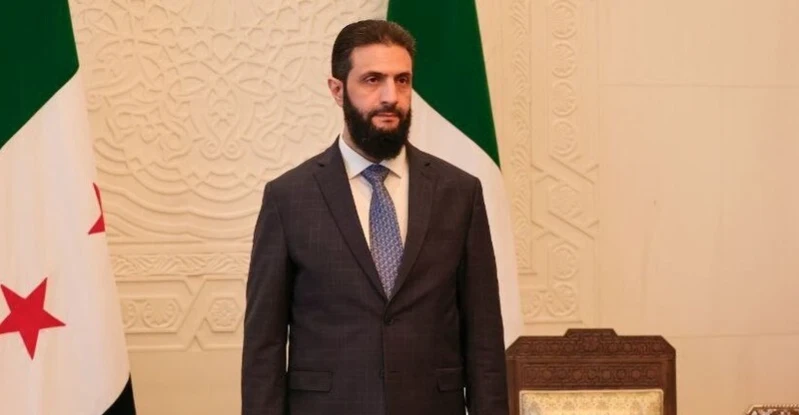 دعوى قضائية ضد منشد لإسقاط أنشودة دينية على أحمد الشرع