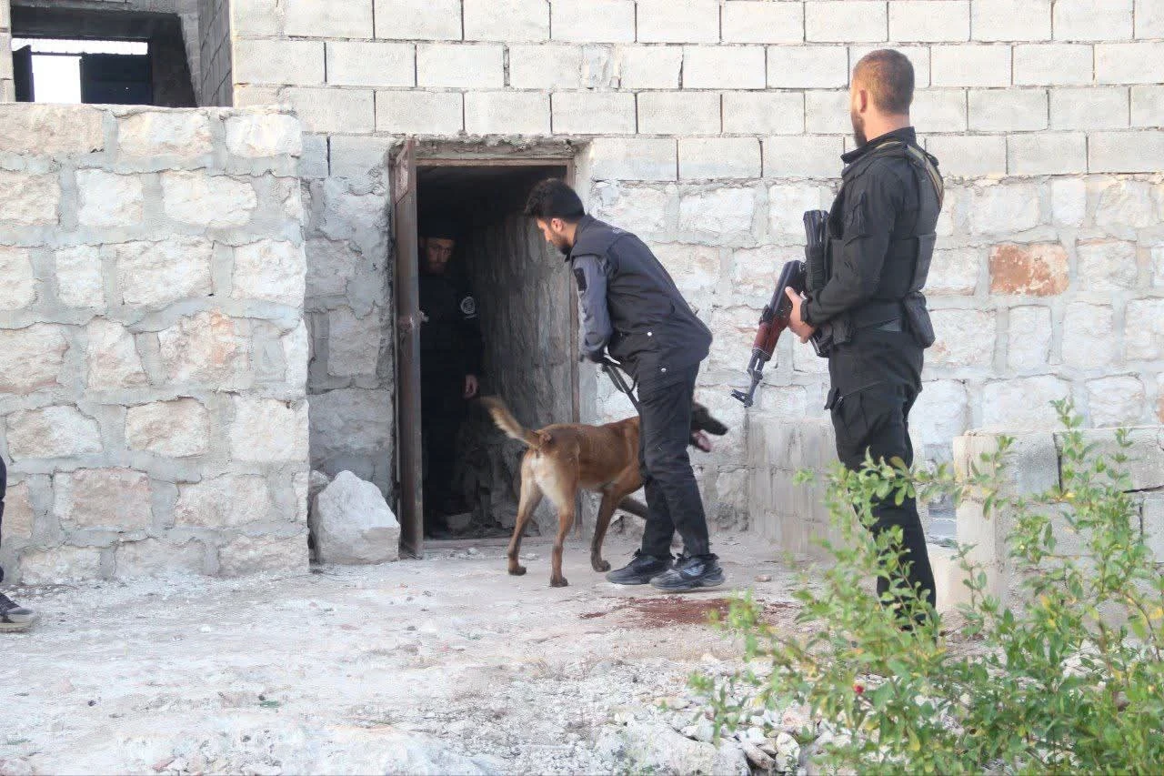 ضبط أكثر من 200 ألف حبة كبتـ.ـ اغون وتوقيف مشتبهين بعملية مشتركة بين سوريا والسعودية