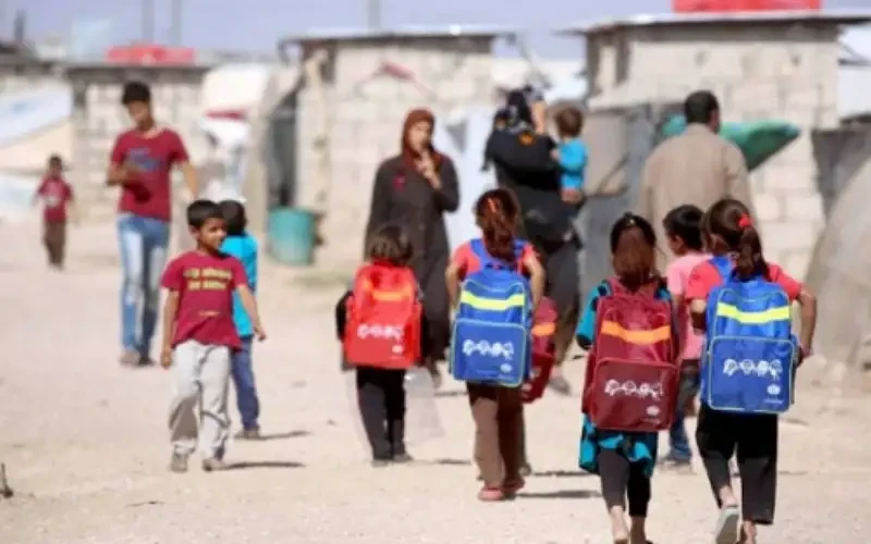 رئيس حز.ب الشعب الجمهوري يـدعو للتـواصل مع دمشق لإعـادة اللاجئين السوريين إلى بلادهم