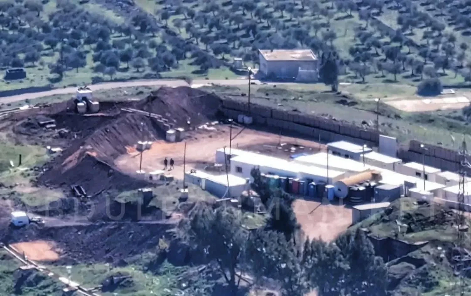 تحركات عسكرية إسرائيلية قرب قرية العشة بريف القنيطرة