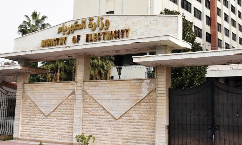 تحول معاون وزير الكهرباء أدهم بلان إلى تريند على مواقع التواصل الاجتماعي