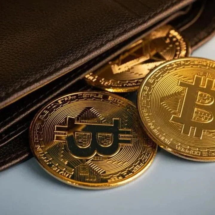 قفزة تاريخية: البيتكوين تتجاوز 95 ألف دولار لأول مرة منذ شهرين وسط تفاؤل واسع في الأسواق