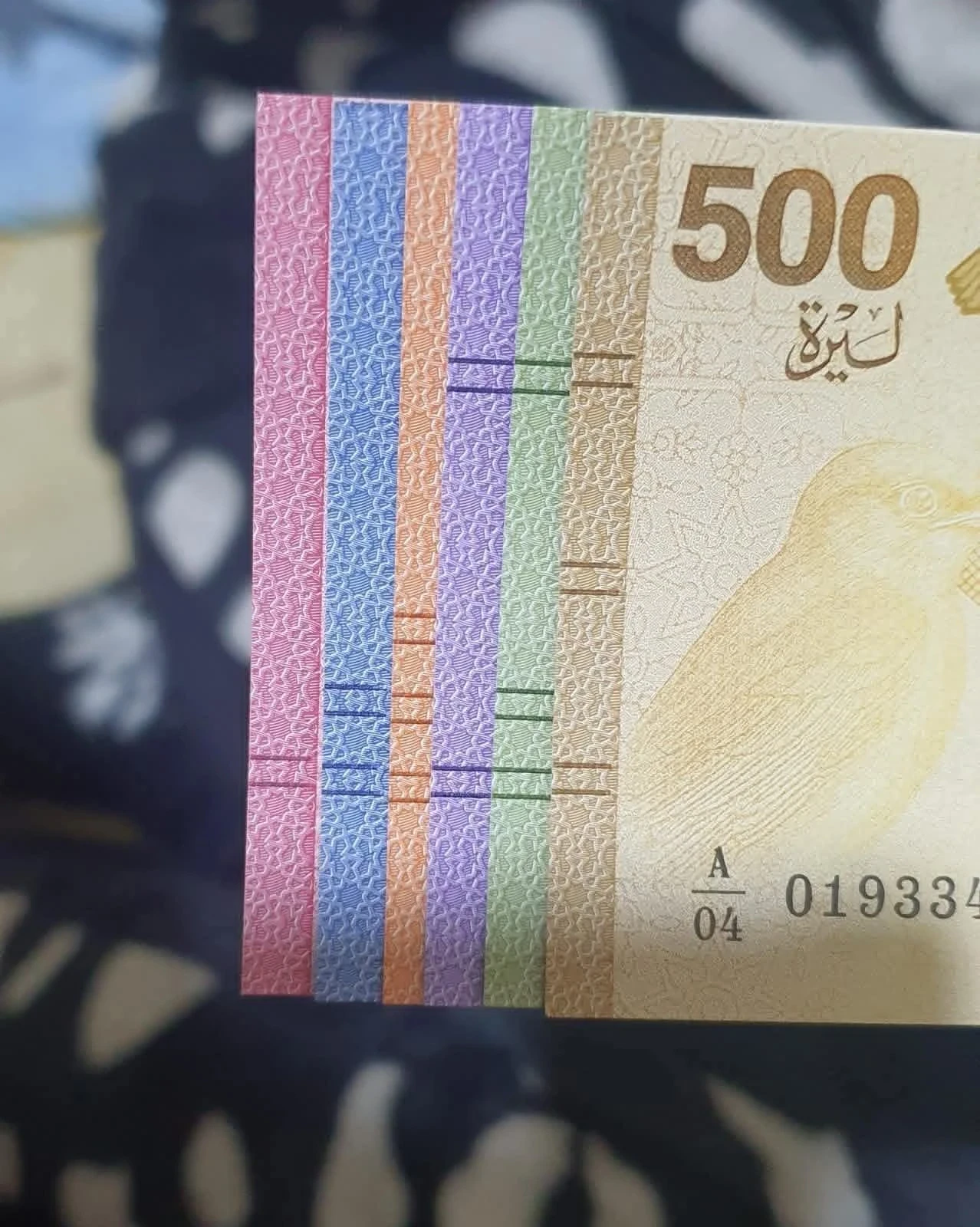 انخفاض ملحوظ تسجله الليرة السورية عند افتتاح يوم الثلاثاء