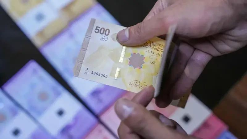 استبدال 56% من الليرة السورية.. المركزي يسرّع العملية ويفتتح مراكز جديدة شرقاً