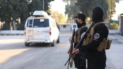 القبض على مسؤول أمني سابق في طرطوس يواجه اتهامات بانتهاكات جسيمة خلال سنوات الأزمة