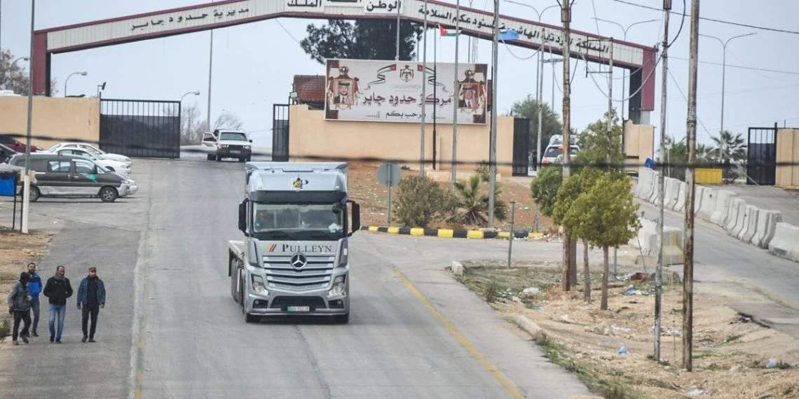 مطالب برلمانية أردنية بتسهيل السفر إلى سوريا وتشغيل المعابر الحدودية لتعزيز التبادل التجاري
